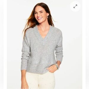 TALBOTS WOOL BLEND V-NECK SWEATER